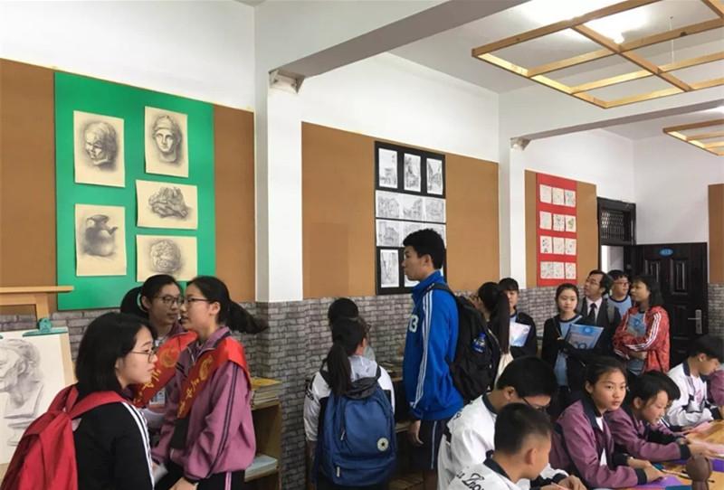 三中三澳門，探索與解析，三中三澳門，深度探索與解析