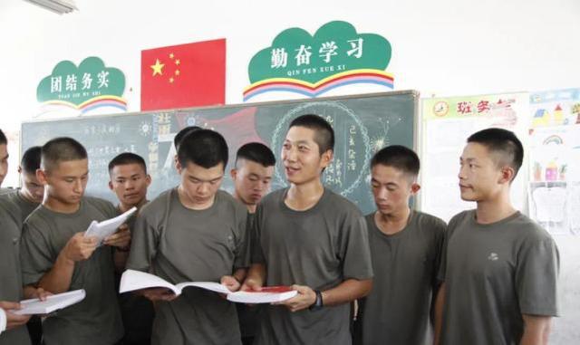 深度解析，為什么不建議報考國防科技大學，深度解析，報考國防科技大學的潛在考慮與權衡