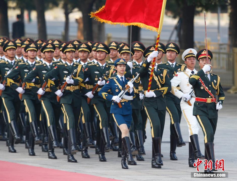 三軍儀仗隊(duì)高清大圖，展現(xiàn)榮耀與威嚴(yán)的壯麗畫卷，三軍儀仗隊(duì)壯麗畫卷，榮耀與威嚴(yán)的高清展示