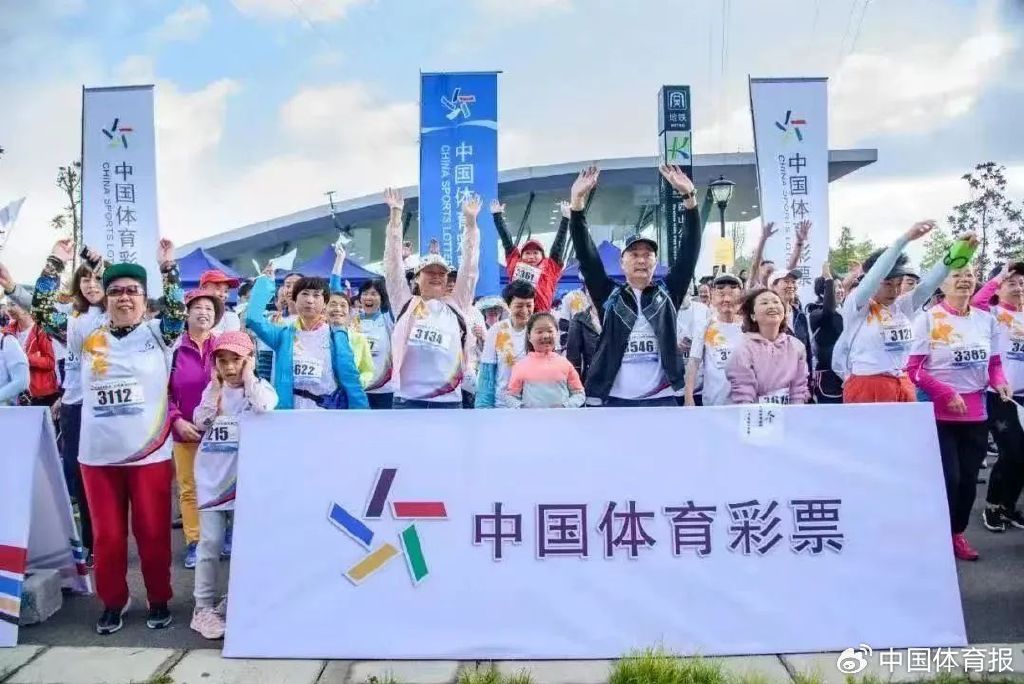 新澳門一碼一肖一特一中鳳凰體育彩票——探索彩票背后的秘密，新澳門彩票背后的秘密，一碼一肖一特一中與鳳凰體育彩票解析