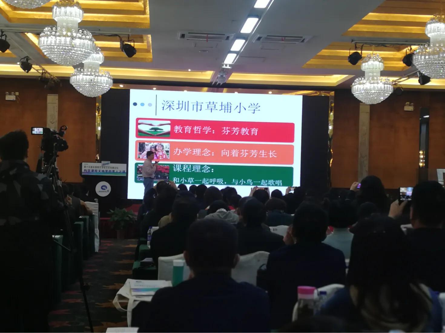 芳草地免費(fèi)資料論壇——探索、分享與成長的聚集地，芳草地免費(fèi)資料論壇，探索、分享與成長的樂園