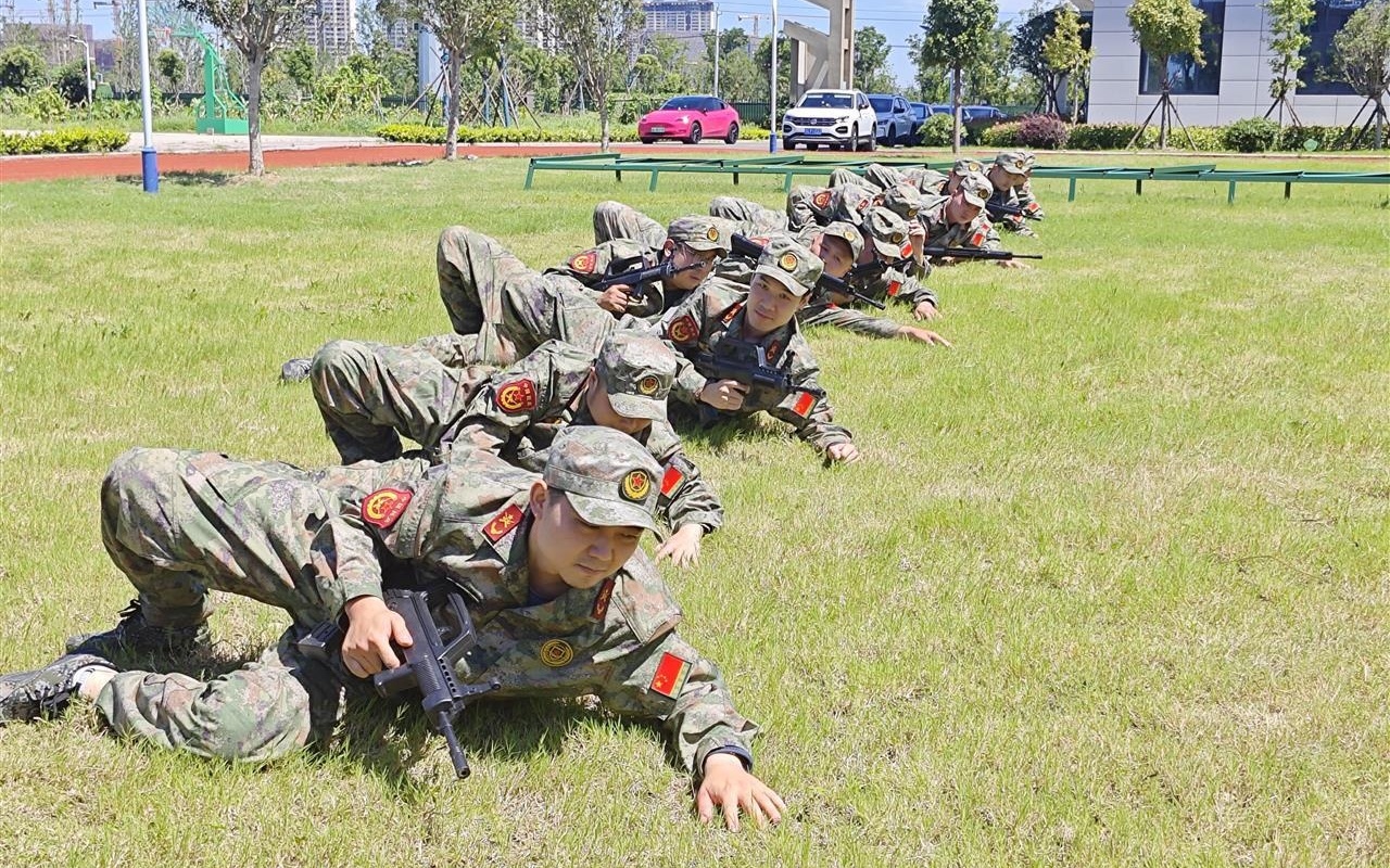 軍事訓練，提升戰(zhàn)斗力，培養(yǎng)精英的關鍵環(huán)節(jié)，軍事訓練，提升戰(zhàn)斗力與培養(yǎng)精英的核心路徑