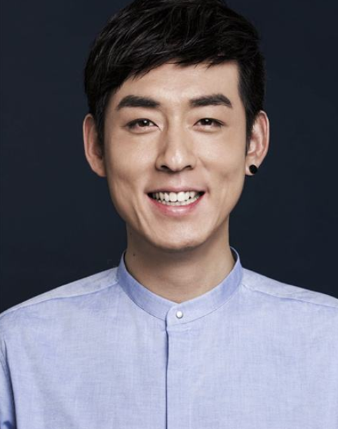 演員劉歡的臉怎么了