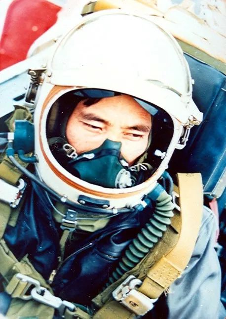 飛豹試飛員英勇犧牲，精神永存——致敬那些為飛行事業(yè)獻(xiàn)身的無畏英雄，飛豹試飛英雄的無畏犧牲，精神永存，致敬飛行事業(yè)的英勇戰(zhàn)士