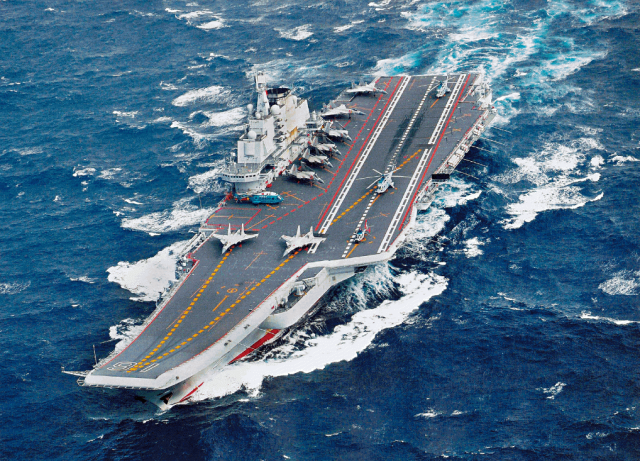 殲-35與遼寧艦，中國海軍航空力量的雙璧合璧，殲-35與遼寧艦，中國海軍航空力量的完美融合