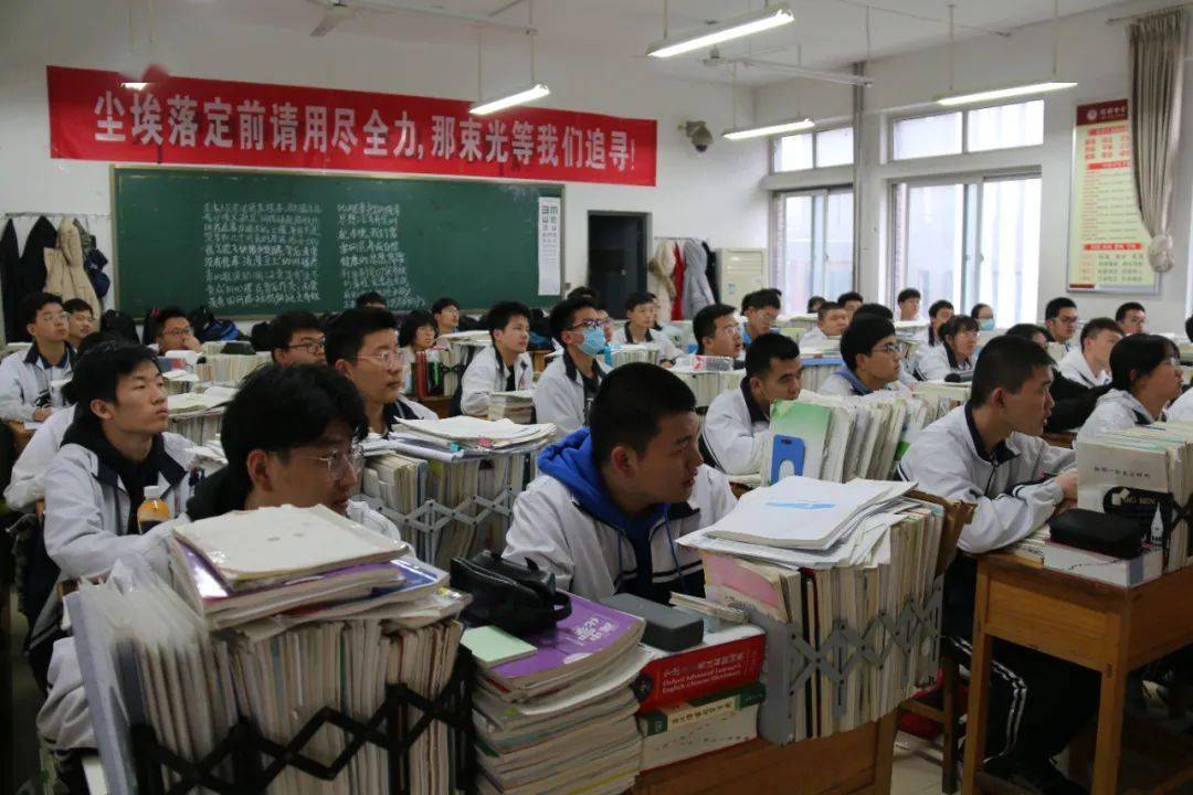 香港必中一組三中三，揭秘彩票背后的秘密與策略，揭秘彩票背后的秘密與策略，香港三中三必中組合探討