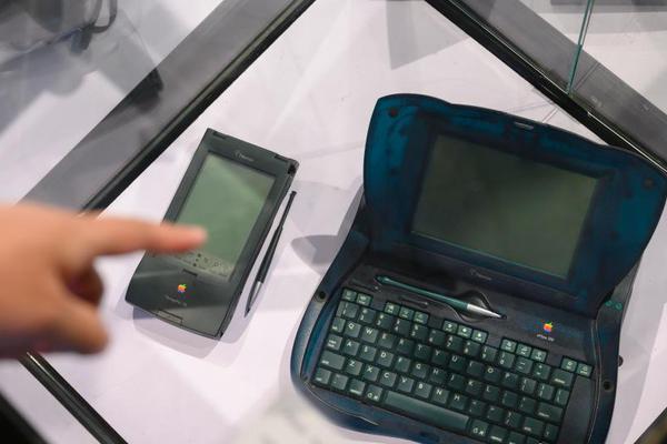 劉伯溫資料四肖選一肖，揭秘傳奇人物劉伯溫的一生，揭秘傳奇人物劉伯溫的一生，四肖選一劉伯溫資料全解析