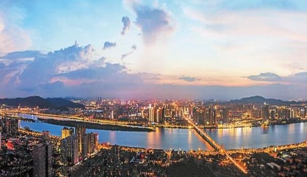 湖南旅游攻略，必去十大景點(diǎn)推薦，湖南旅游攻略，十大必去景點(diǎn)推薦