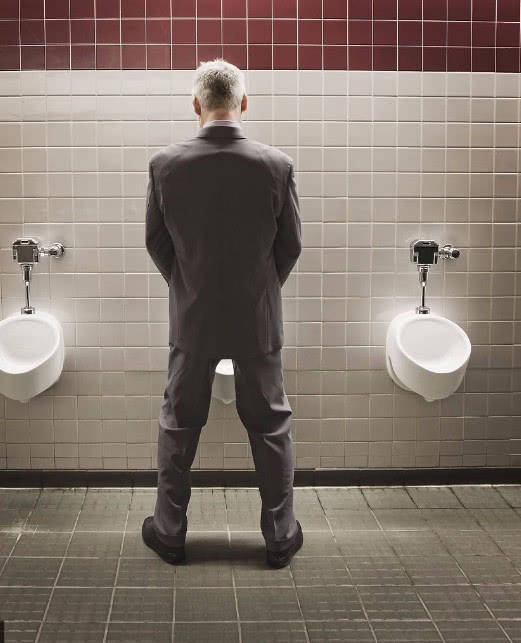 晚上尿次數(shù)多，原因解析與關(guān)注建議，夜間排尿頻繁，原因分析及關(guān)注建議