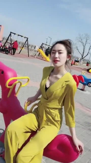 探索李小璐的魅力，一個無法忽視的好玩存在，李小璐的魅力探索，不容忽視的耀眼存在