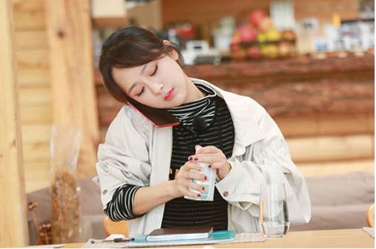 演員王珂為何不溫不火？——深度解析其演藝之路，演員王珂演藝之路解析，為何未能大紅大紫？深度探究其演藝生涯。