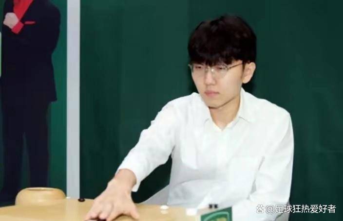 王中王，央視一肖一特現(xiàn)象深度解析，央視一肖一特現(xiàn)象與王中王的深度解讀