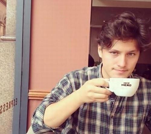 Ella個(gè)人資料，探索明星的璀璨人生，Ella個(gè)人檔案揭秘，探索璀璨明星人生