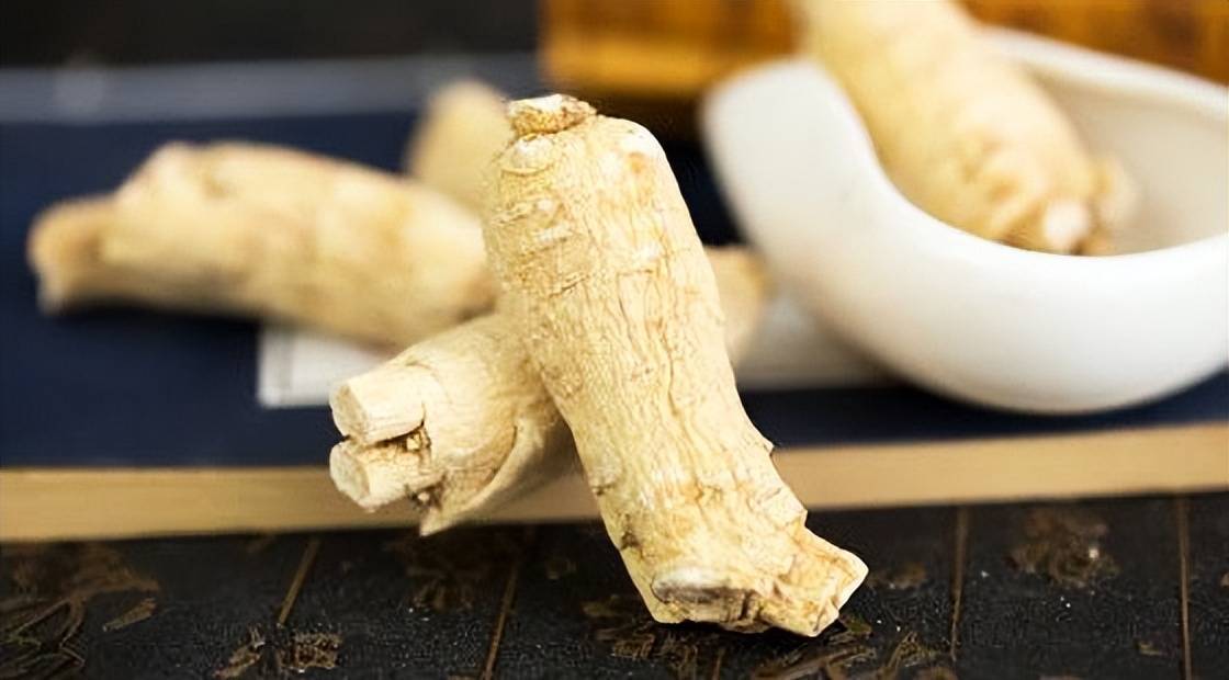 三種人千萬不能喝西洋參，深入了解西洋參的適用與禁忌，西洋參適用人群及禁忌，三類人群不宜飲用西洋參水/茶