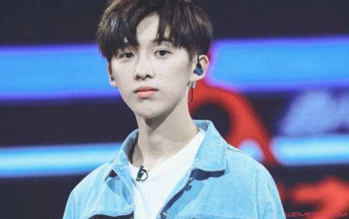 徐佳寧個(gè)人資料、年齡及經(jīng)歷詳解，徐佳寧個(gè)人資料揭秘，年齡與經(jīng)歷全解析