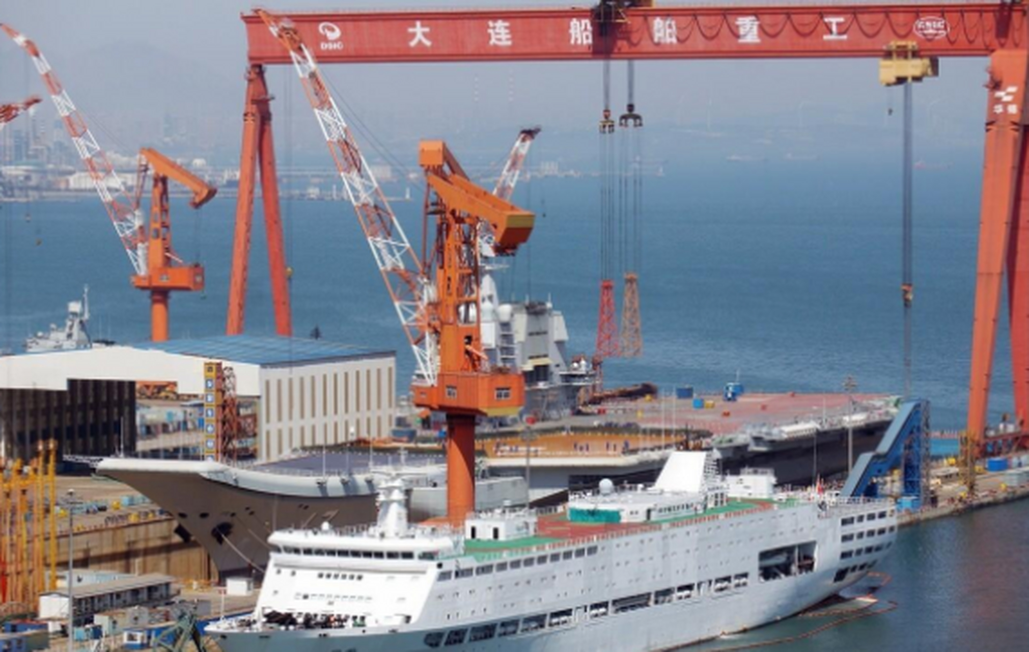 大連造船廠搬遷揭秘，新址究竟在哪里？，大連造船廠搬遷幕后揭秘，新址揭曉！